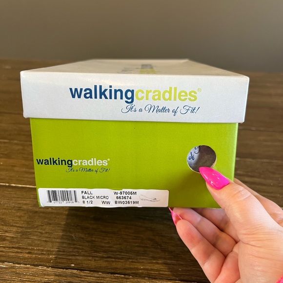 Black Micro Leather ‘Fall’ Flat Wide - Picture 5 of 5